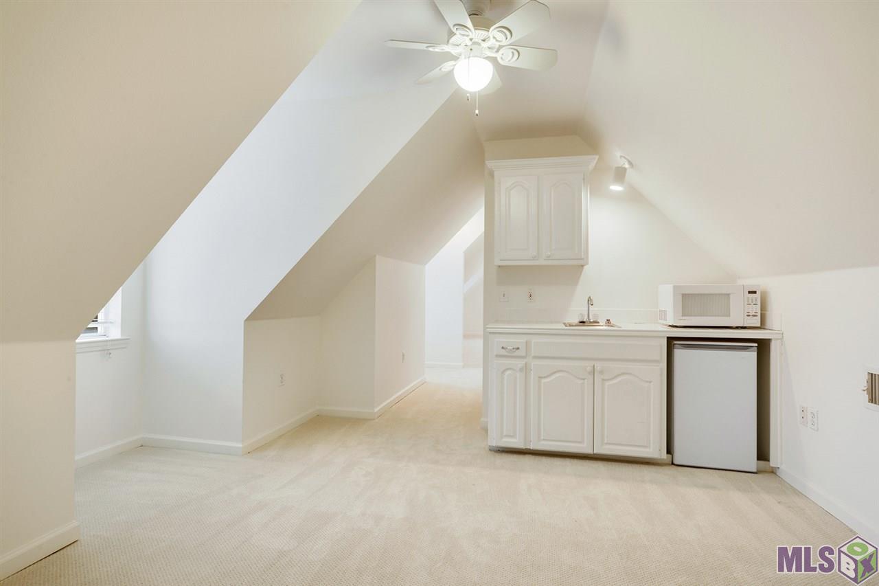 3241 Woodland Ridge Boulevard Baton Rouge, LA 70816 - Photo 17 of 21 bonus room