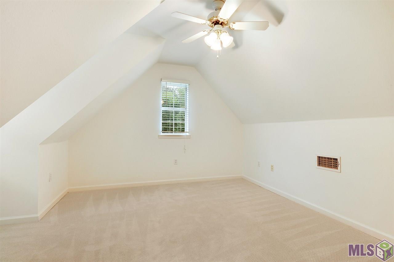 3241 Woodland Ridge Boulevard Baton Rouge, LA 70816 - Photo 19 of 21 bedroom level 2