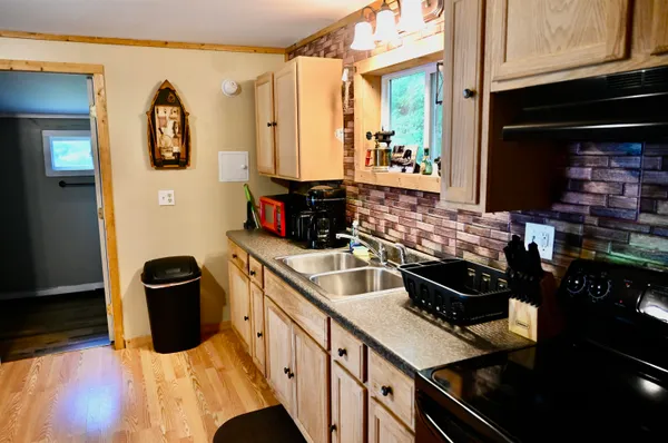 $299,500 | 140 Highway 16B, Ossipee, NH 03814