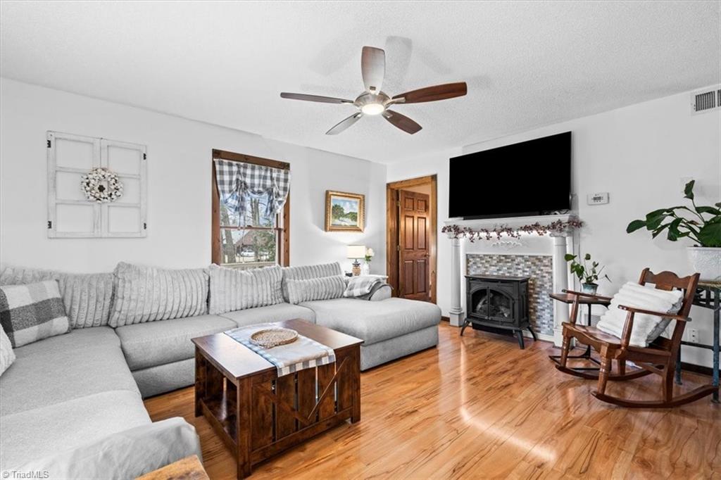 263 Providence Church Road Randleman, NC 27317 - Photo 8 of 41 Gallery Image 8