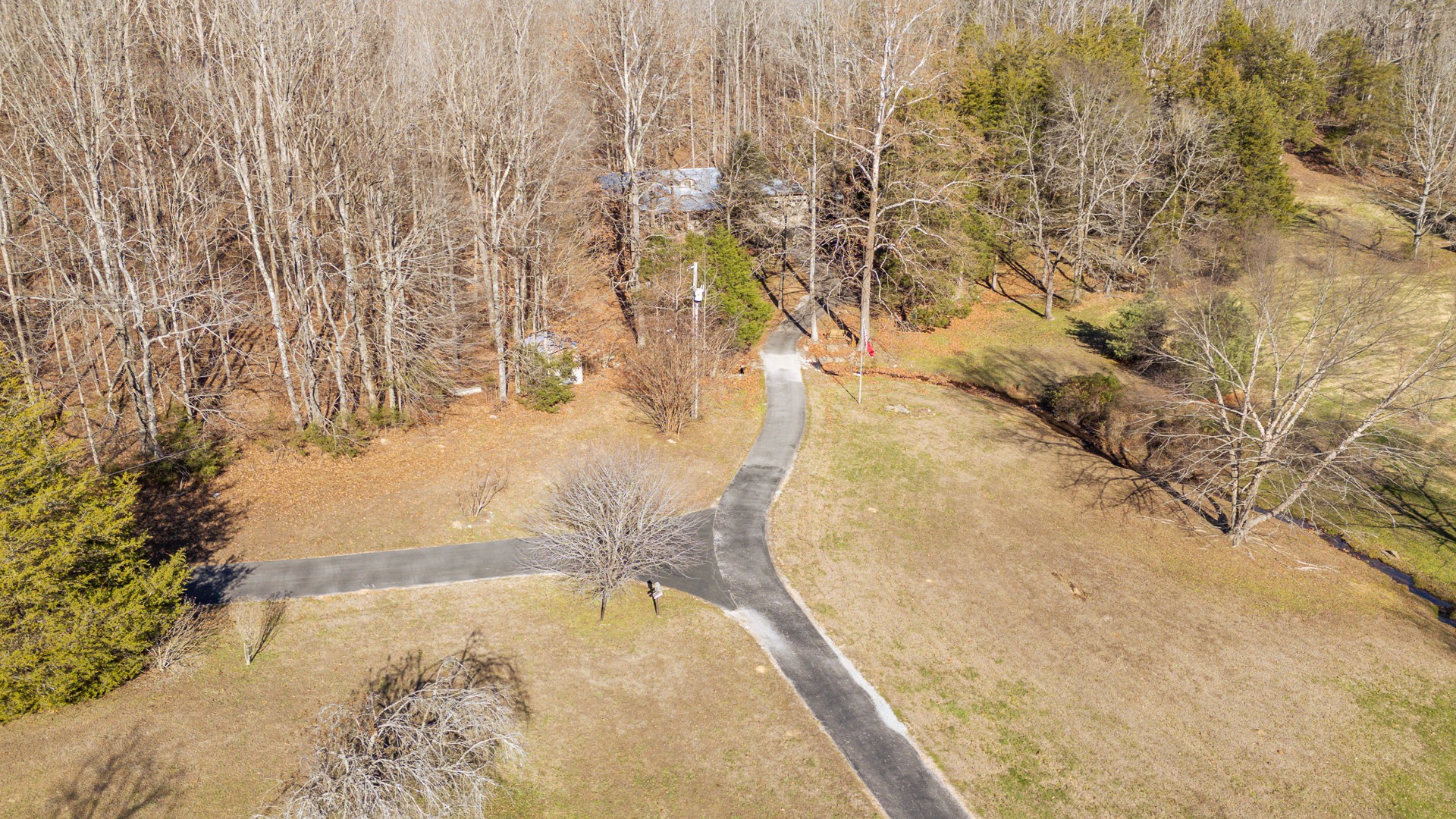 1934 Hog Creek Road Waynesboro, TN 38485 - Photo 17 of 87