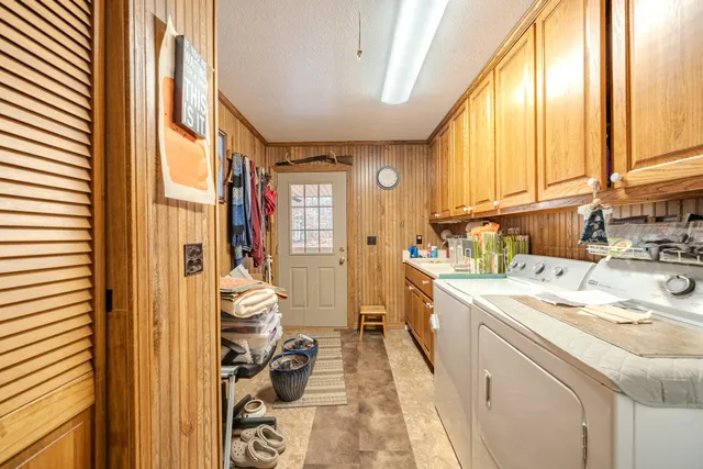 $365,000 | 1934 Hog Creek Road, Waynesboro, TN 38485