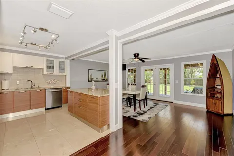 $2,500,000 | 1894 Loma Linda Street, Sarasota, FL 34239