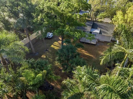 $2,500,000 | 1894 Loma Linda Street, Sarasota, FL 34239