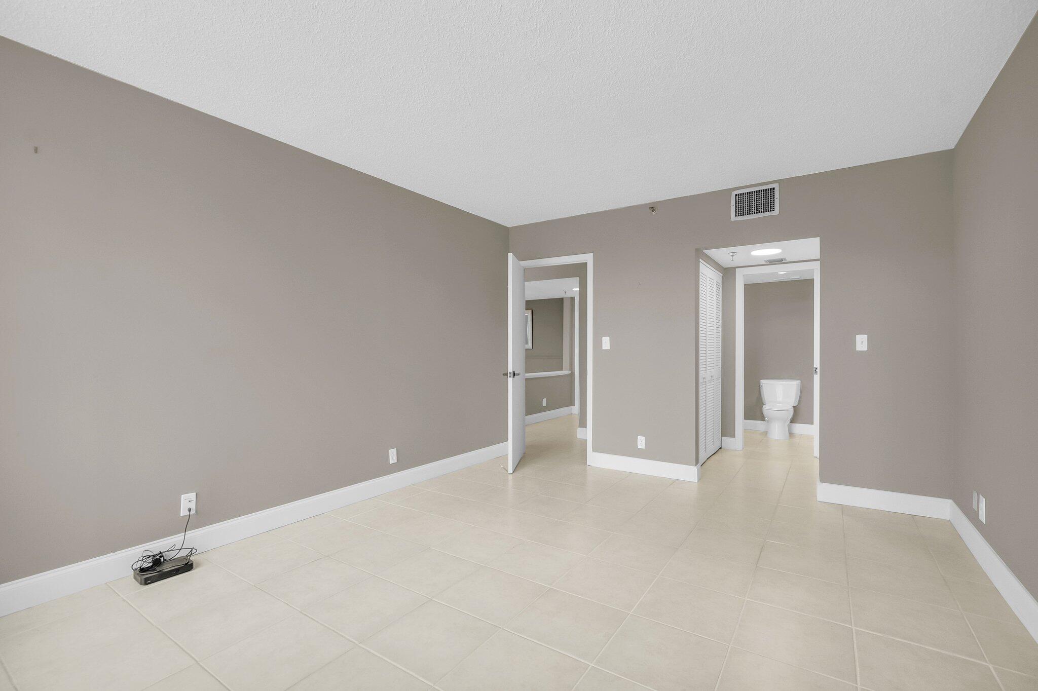 6895 Willow Wood Drive, Unit 1023 Boca Raton, FL 33434 - Photo 17 of 69 17-web-or-mls-DSC_0236
