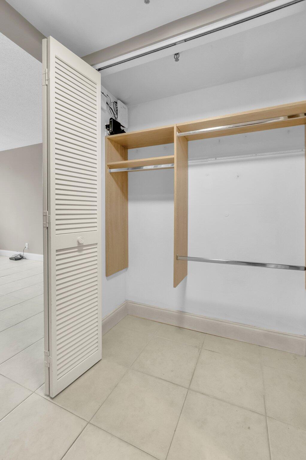 6895 Willow Wood Drive, Unit 1023 Boca Raton, FL 33434 - Photo 21 of 69 21-web-or-mls-DSC_0261