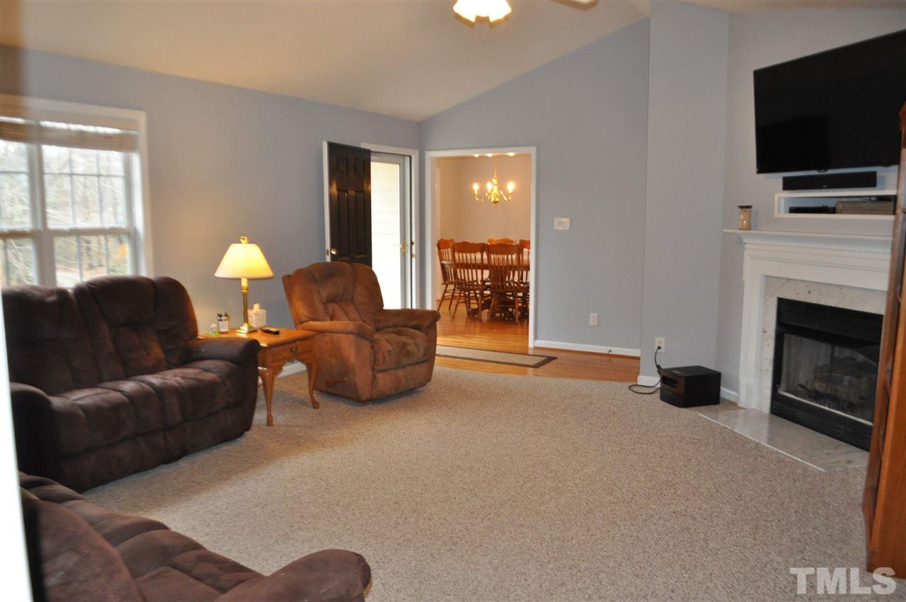 4966 Raleigh Road Benson, NC 27504 - Photo 7 of 25