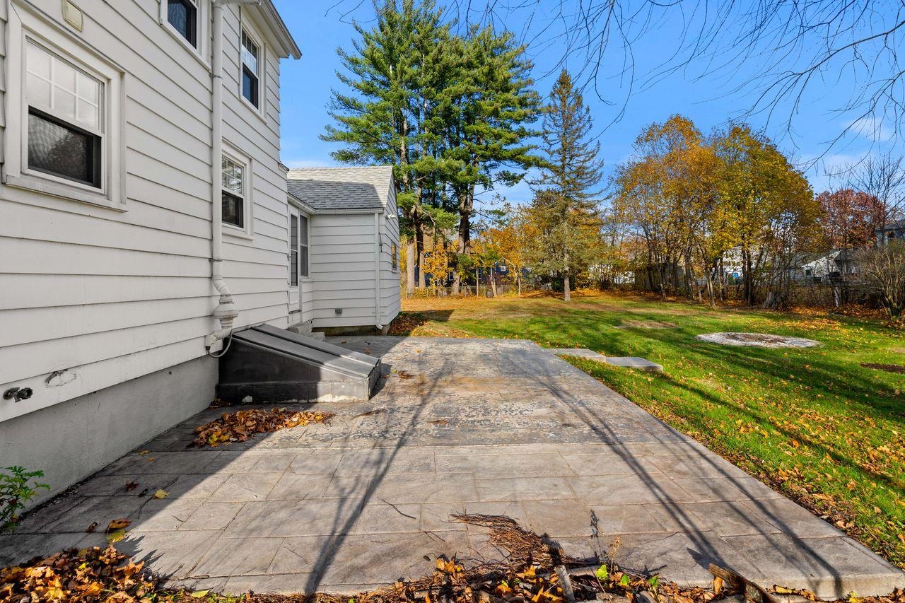2 Hale Street Rochester, NH 03867 - Photo 31 of 36