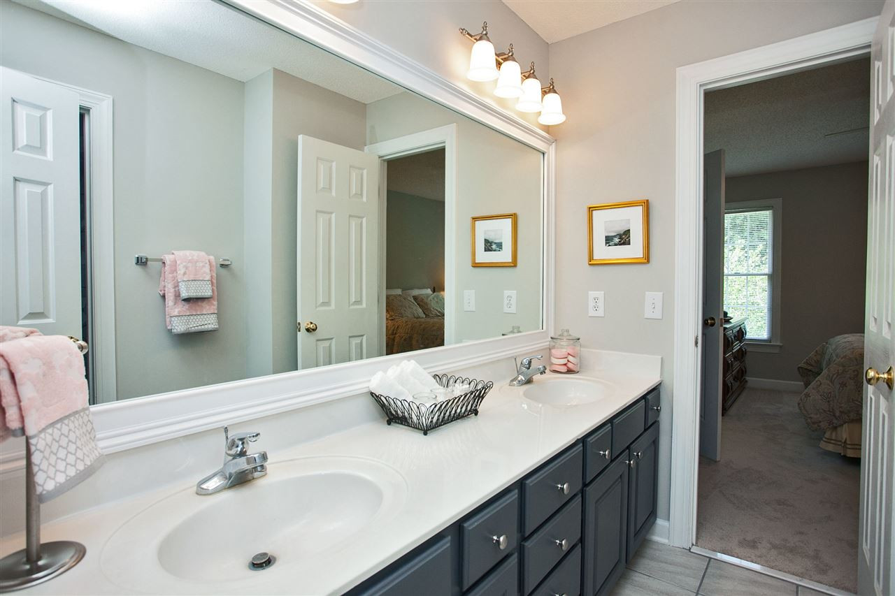 5320 Birchleaf Drive Raleigh, NC 27606 - Photo 18 of 25 Bathroom