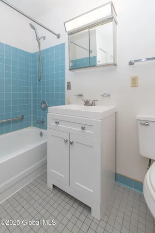 $1,500 | 2006 Central Avenue, Unit 105, Colonie, NY 12205