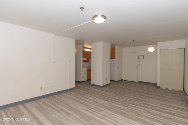 $1,500 | 2006 Central Avenue, Unit 105, Colonie, NY 12205