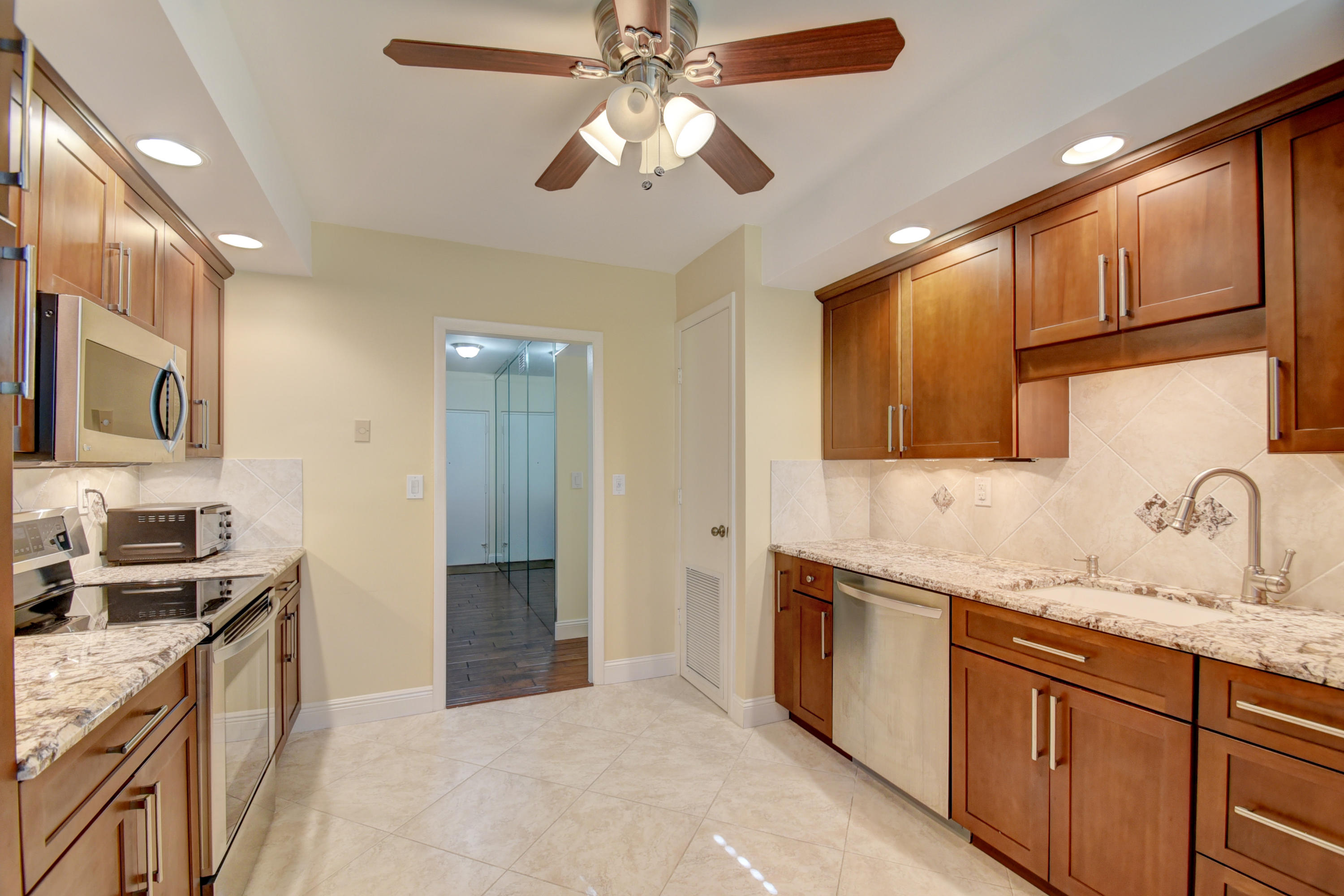 6229 Old Court Road, Unit 105 Boca Raton, FL 33433 - Photo 10 of 26 Virtuals1 (10)