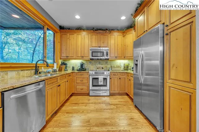 $625,900 | 89 Springhouse Drive, Unit A4, Elk Park, NC 28622