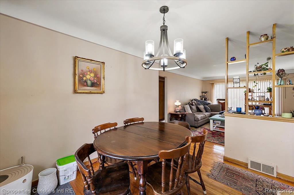 2180 Vernier Road Grosse Pointe, MI 48236 - Photo 11 of 24