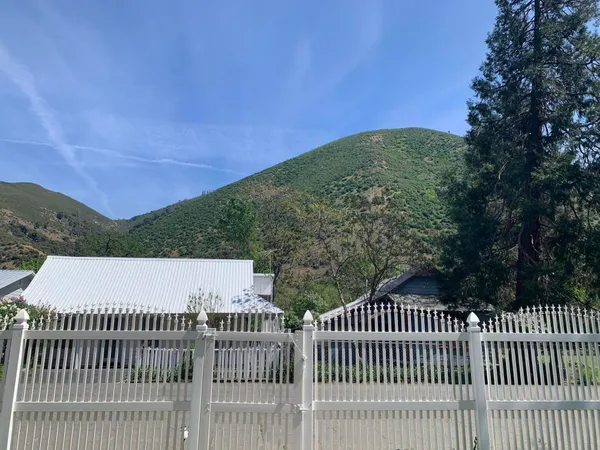 $279,900 | 14268 Main Street, French Gulch, CA 96033