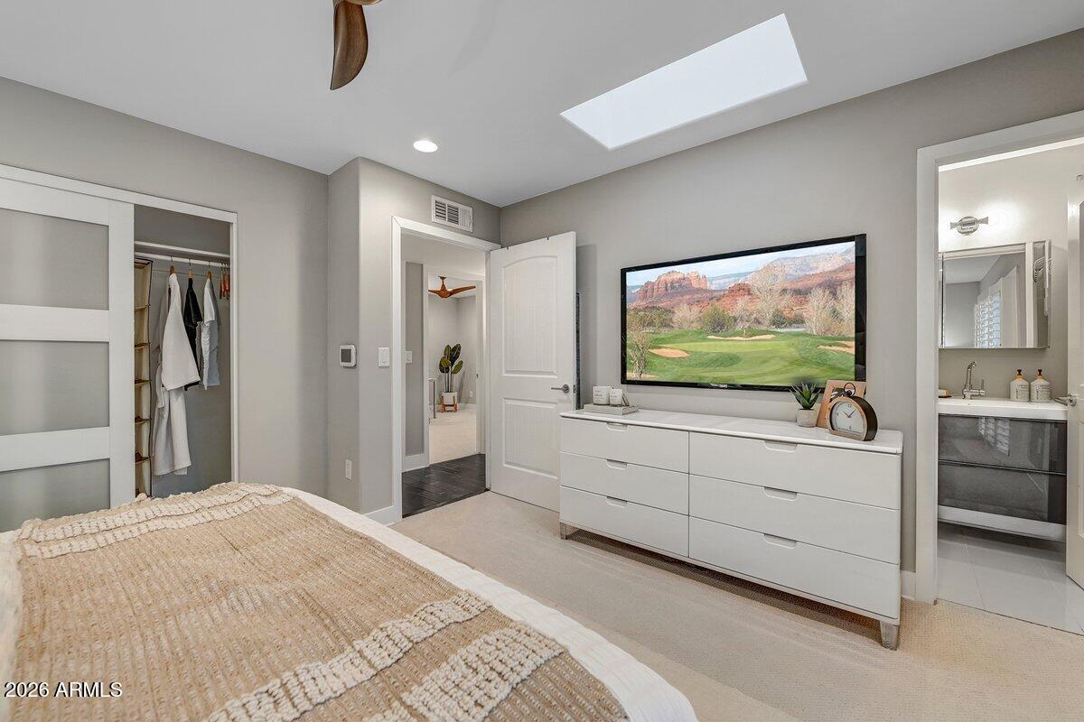 3307 South Terrace Road Tempe, AZ 85282 - Photo 15 of 26 Primary Suite Detail