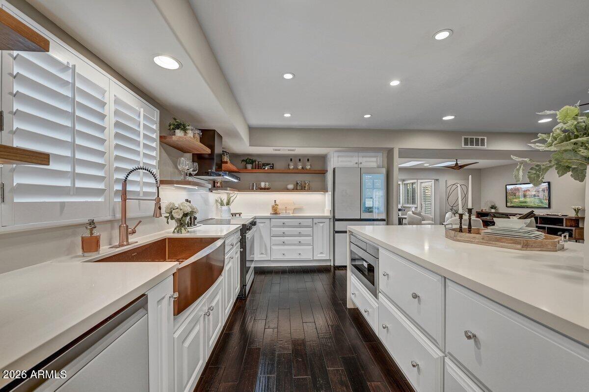 3307 South Terrace Road Tempe, AZ 85282 - Photo 5 of 26 Kitchen Detail