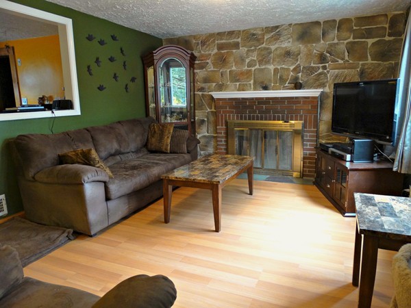 2 Middlesex Road Sharon, MA 02067 - Photo 3 of 14 Gallery Image 3