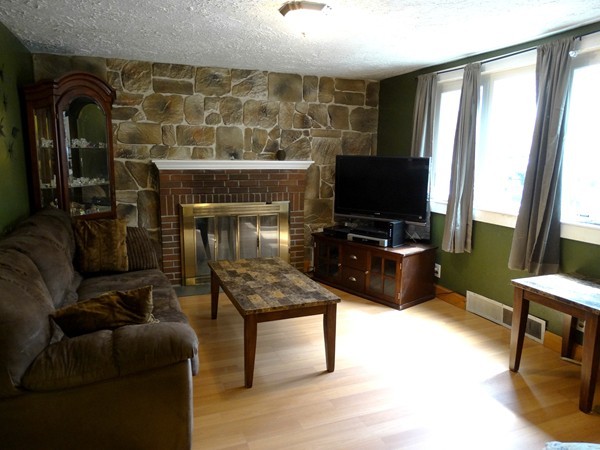 2 Middlesex Road Sharon, MA 02067 - Photo 4 of 14 Gallery Image 4