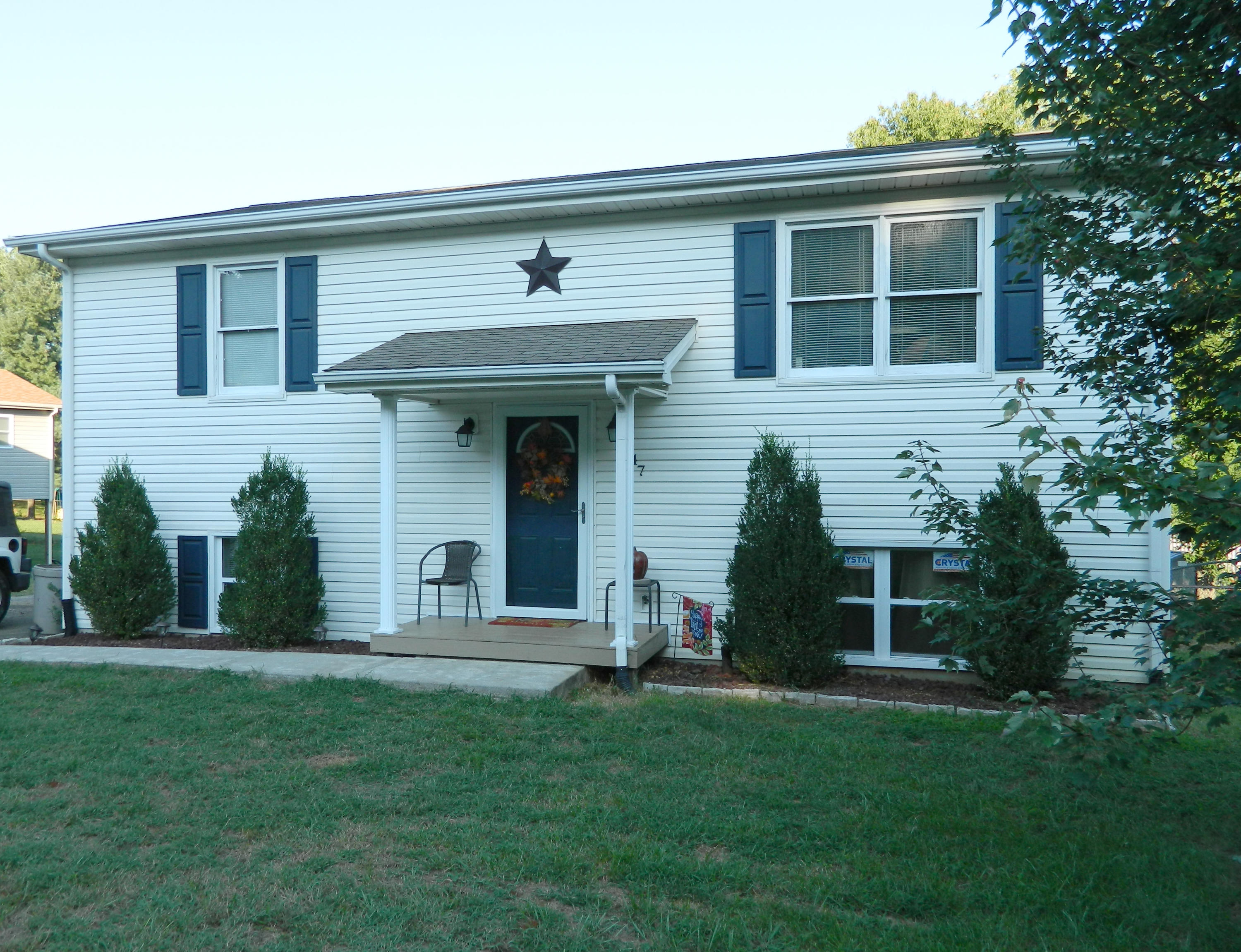 647 Ramada Road Vinton, VA 24179 - Photo 2 of 36 Front