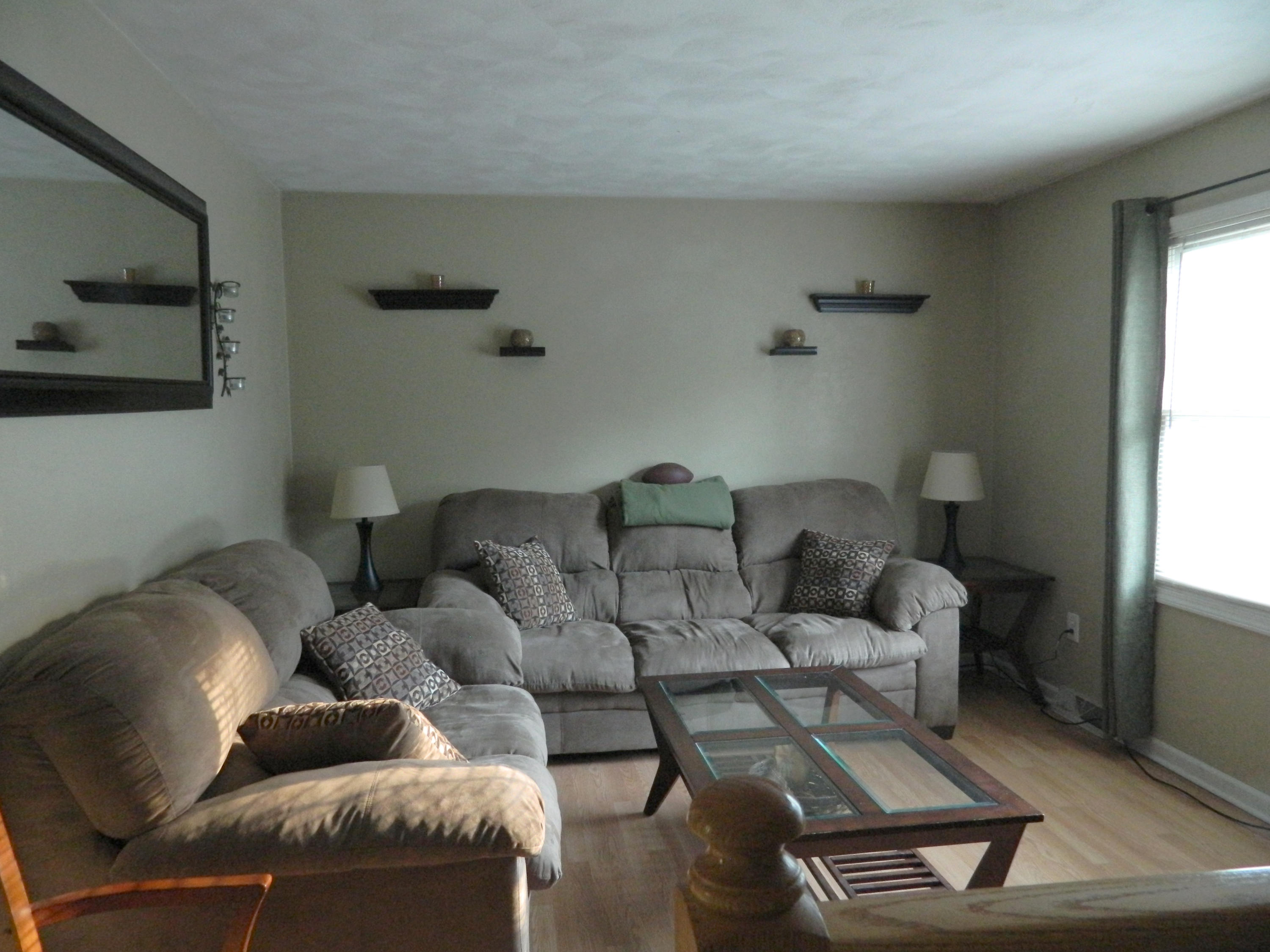 647 Ramada Road Vinton, VA 24179 - Photo 6 of 36 Living Room