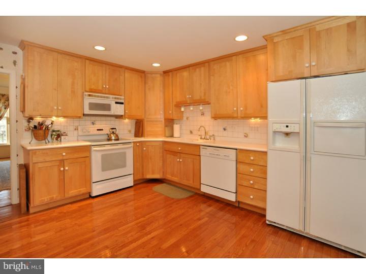 3318 Sawmill Road Newtown Square, PA 19073 - Photo 5 of 17