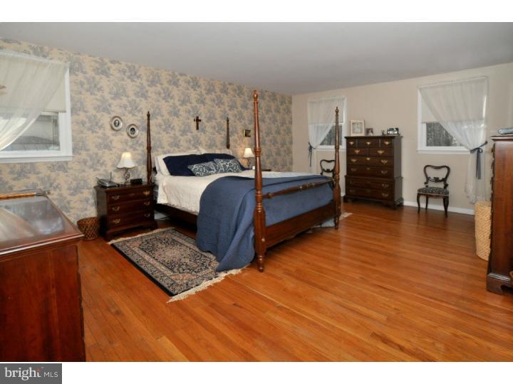 3318 Sawmill Road Newtown Square, PA 19073 - Photo 10 of 17