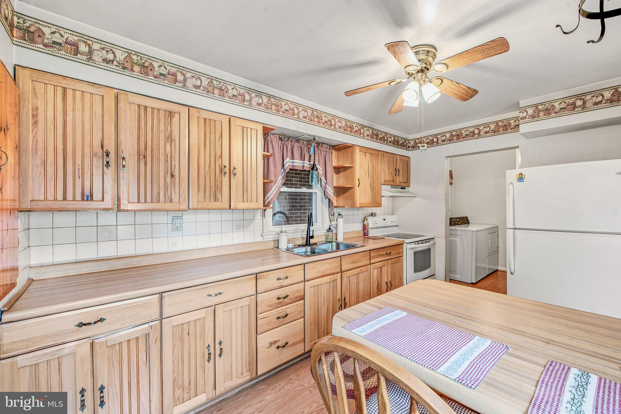 504 North Mildred Street Ranson, WV 25438 - Photo 12 of 49 Kitchen