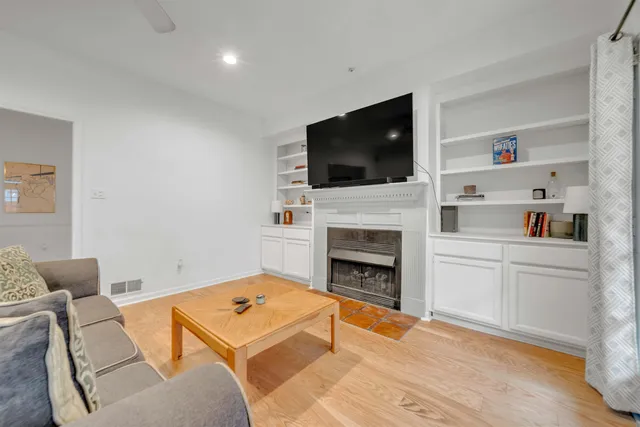 $238,500 | 2273 Edgewood Cove, Unit 2273, Memphis, TN 38104