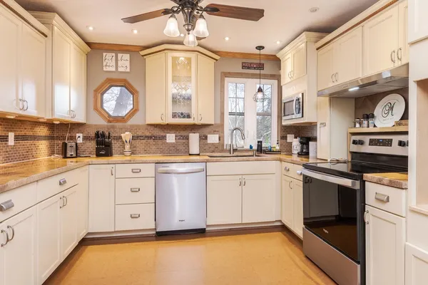 $394,900 | 13532 County Road 600 North, Heyworth, IL 61745