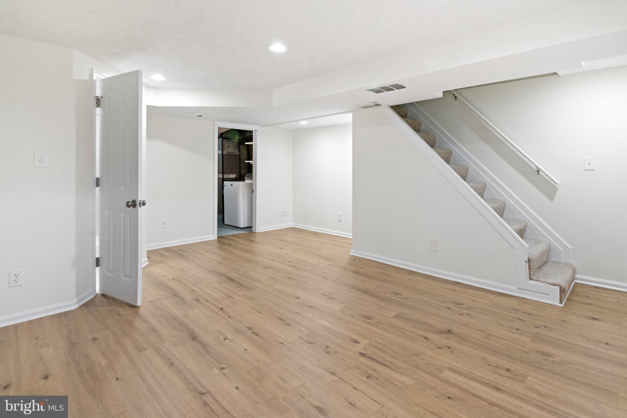 7442 Edsworth Road Dundalk, MD 21222 - Photo 32 of 40 Gallery Image 32