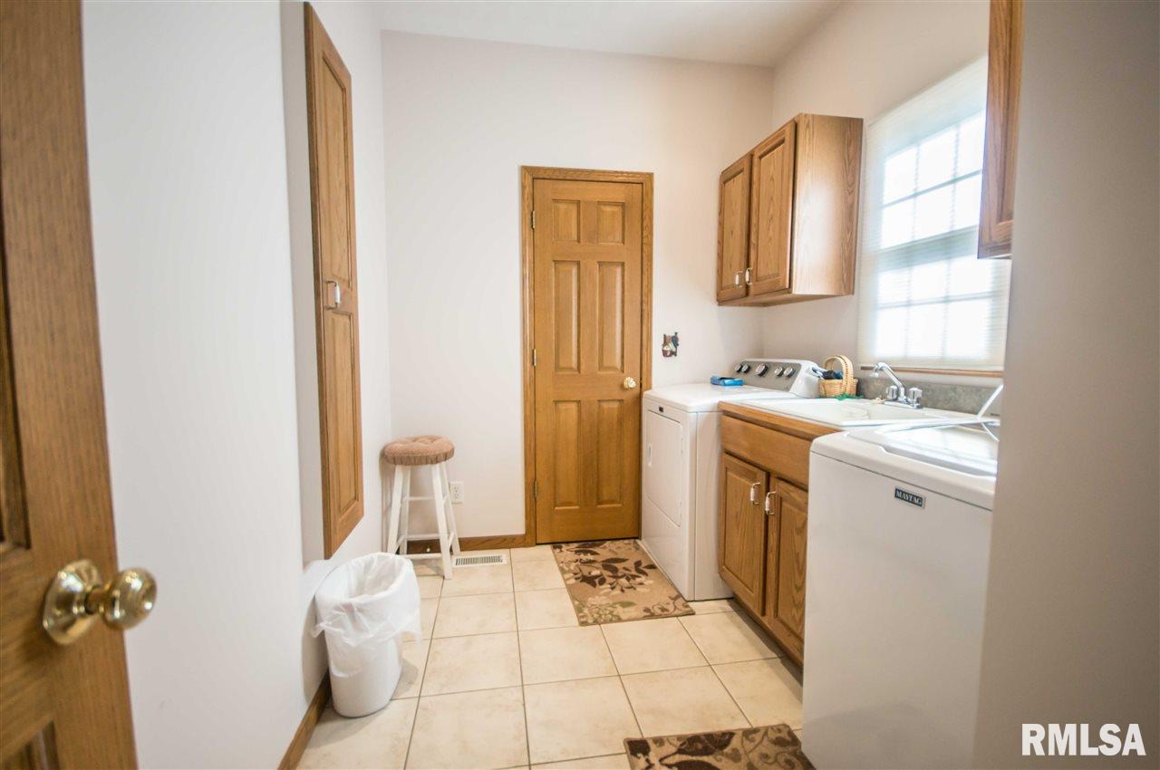 7305 South Gerdes Road Mapleton, IL 61547 - Photo 17 of 28