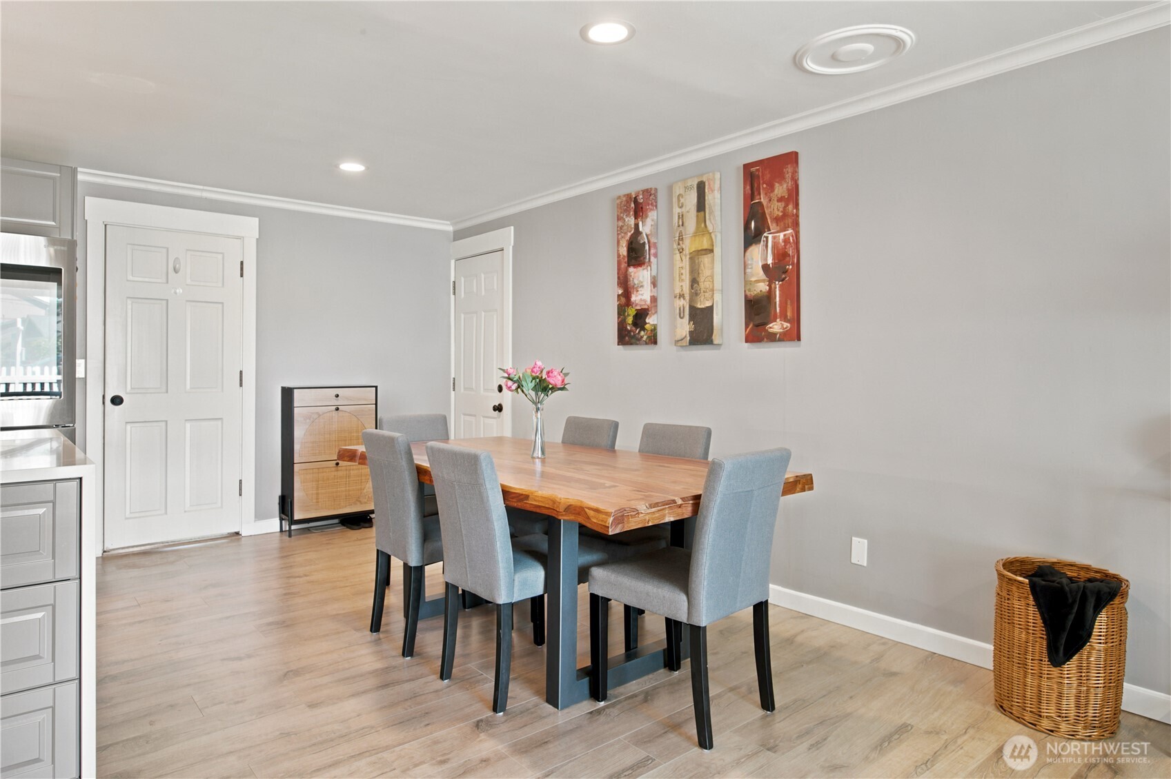 3519 Northeast 8th Street Renton, WA 98056 - Photo 15 of 38 Gallery Image 15