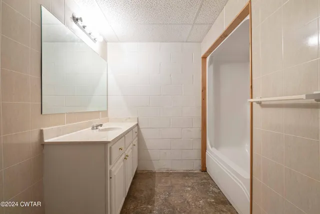 $575,000 | 18080 Highway 22, Wildersville, TN 38388