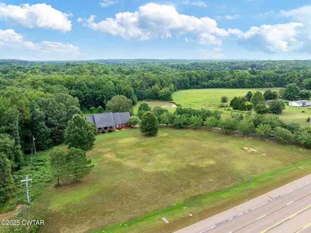 $575,000 | 18080 Highway 22, Wildersville, TN 38388