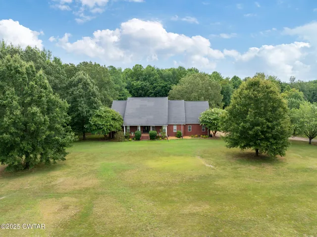 $575,000 | 18080 Highway 22, Wildersville, TN 38388