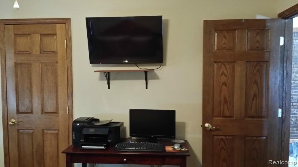 4095 Swarthout Road Howell, MI 48843 - Photo 27 of 42 NOYE BD 1.jpg