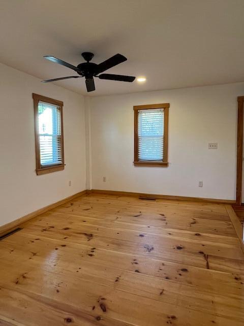 878 River Road Tenants Harbor, ME 04860 - Photo 4 of 24 Living Room