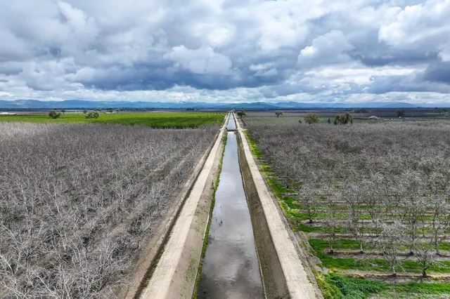 $1,657,425 | 0 Road 180, Strathmore, CA 93267