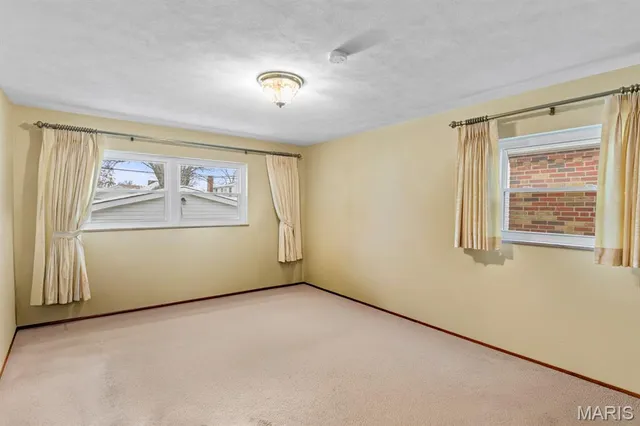 $320,000 | 6541 Lindenwood Place, St. Louis, MO 63109