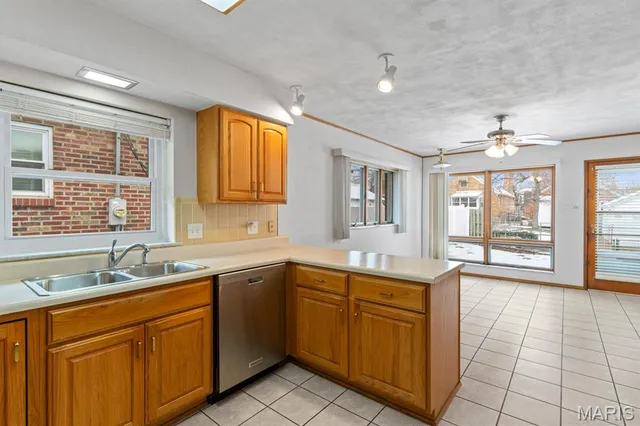 $320,000 | 6541 Lindenwood Place, St. Louis, MO 63109