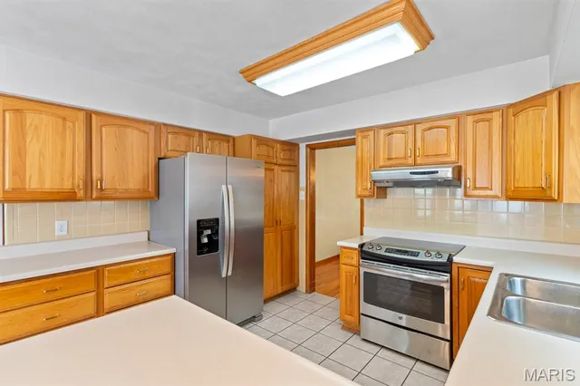 $320,000 | 6541 Lindenwood Place, St. Louis, MO 63109