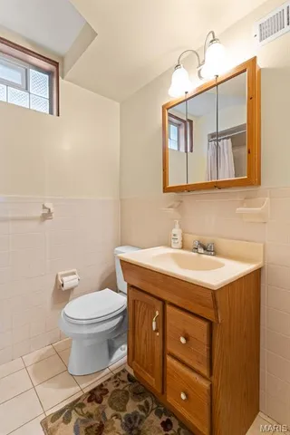 $320,000 | 6541 Lindenwood Place, St. Louis, MO 63109