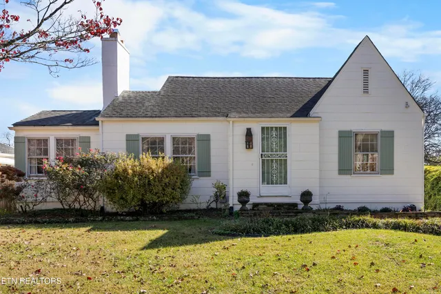 $699,900 | 3822 Keowee Avenue Southwest, Knoxville, TN 37919