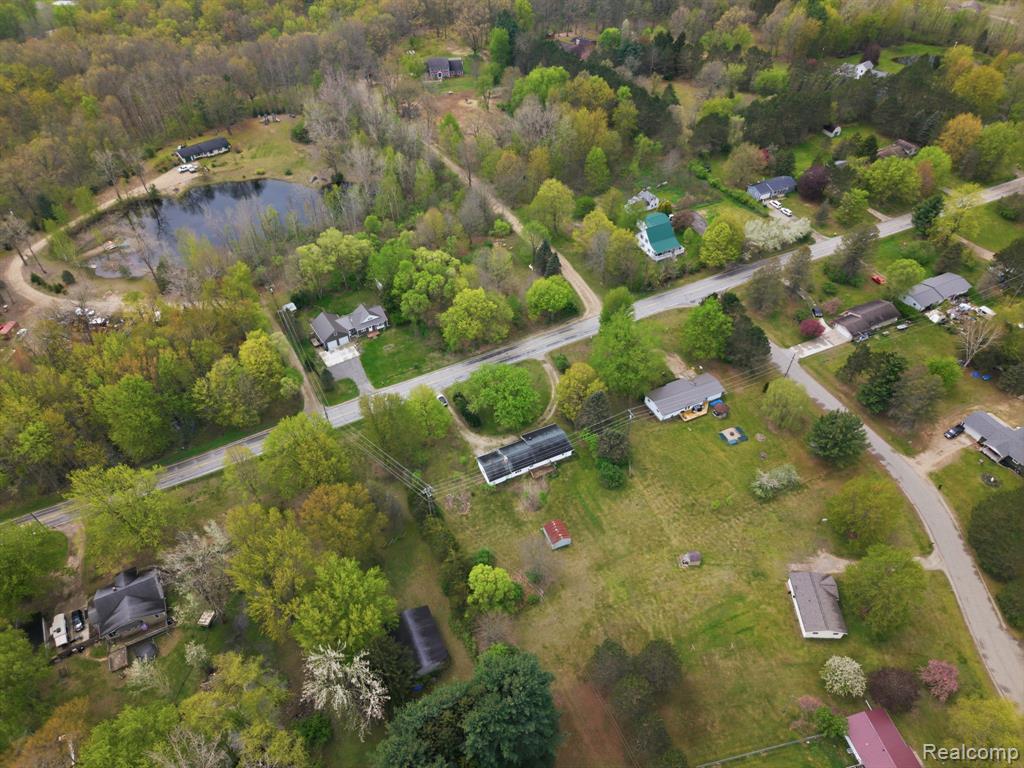396 Plum Creek Road Lapeer, MI 48446 - Photo 37 of 41