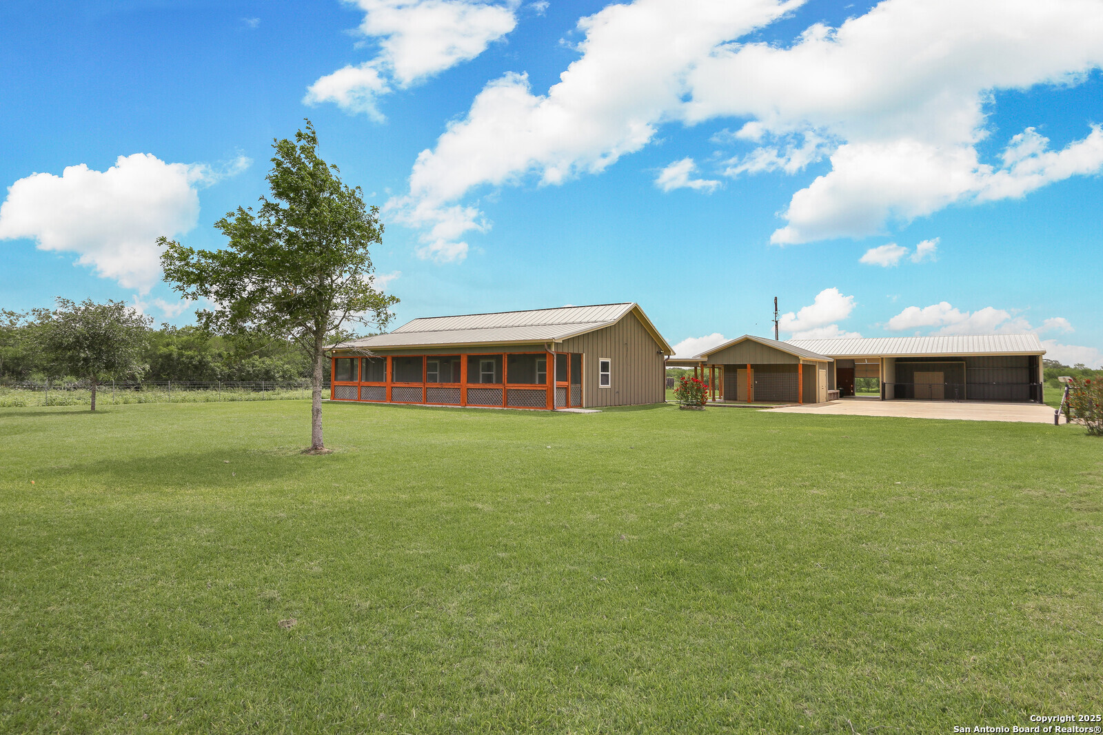 891 Hopkinsville Road Cuero, TX 77954 - Photo 1 of 36