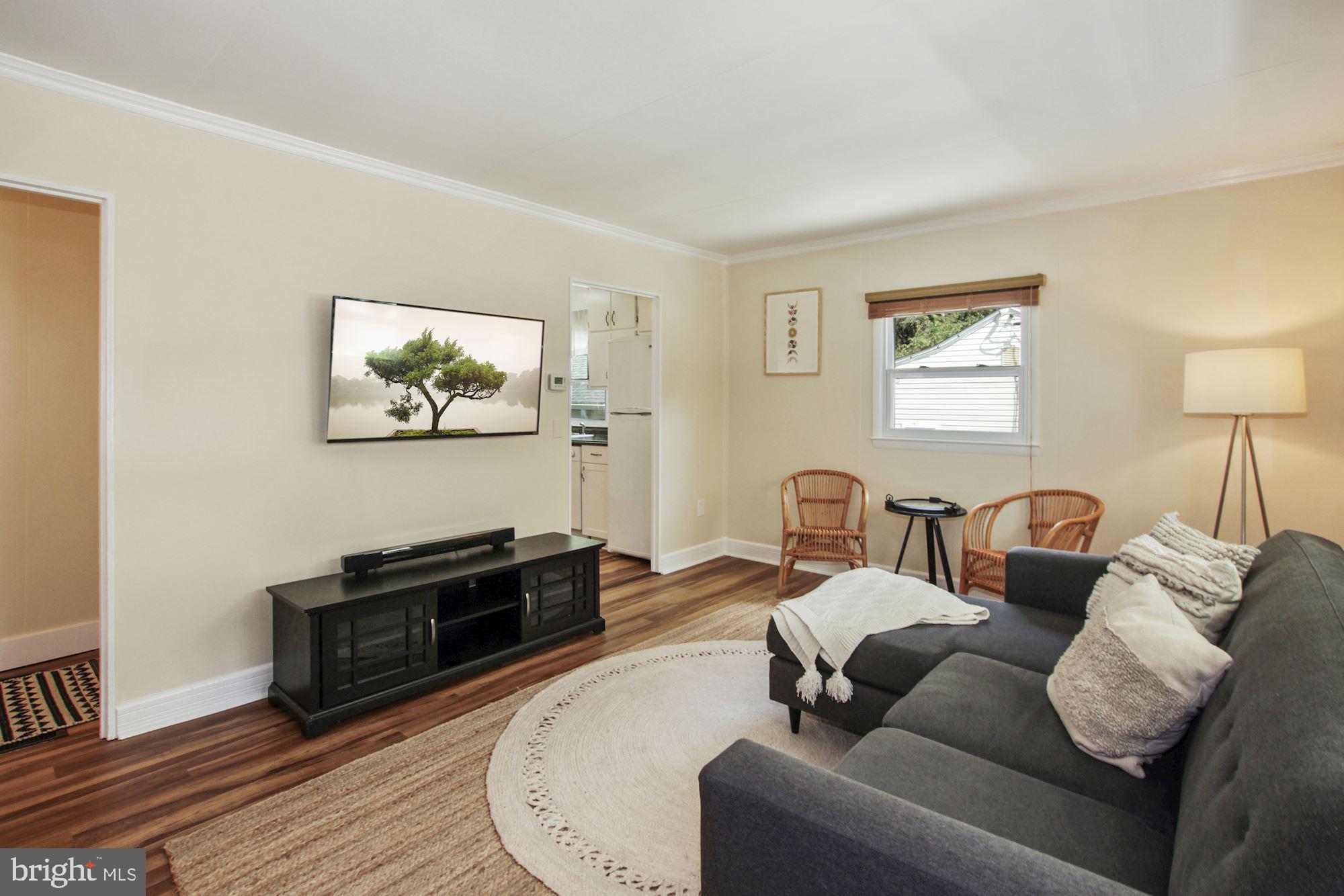 1411 Gleason Street Silver Spring, MD 20902 - Photo 4 of 20 Gallery Image 4