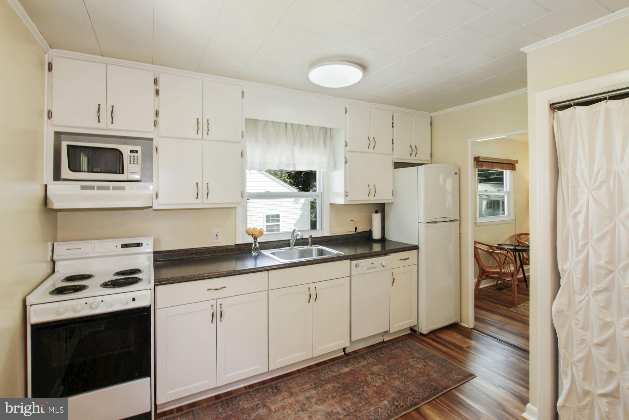1411 Gleason Street Silver Spring, MD 20902 - Photo 10 of 20 Gallery Image 10
