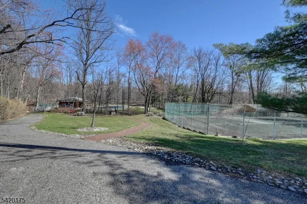 $1,950 | 2350 State Route 10, Unit B3, Morris Plains, NJ 07950