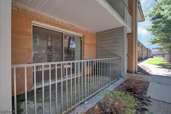 $1,950 | 2350 State Route 10, Unit B3, Morris Plains, NJ 07950